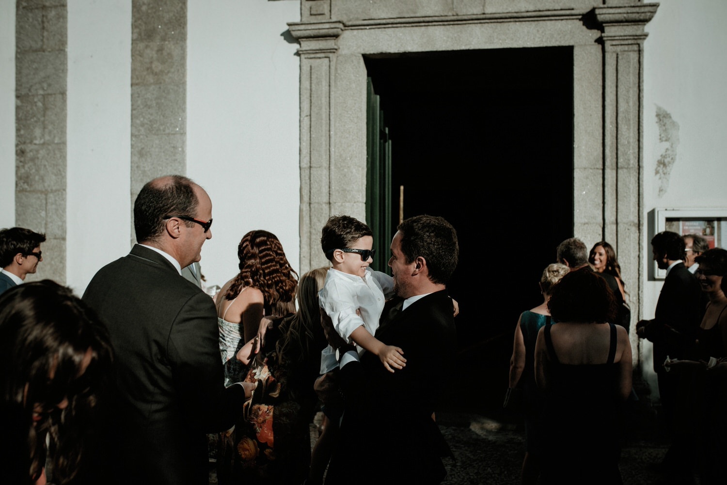 wedding guests having fun after the ceremony in Porto