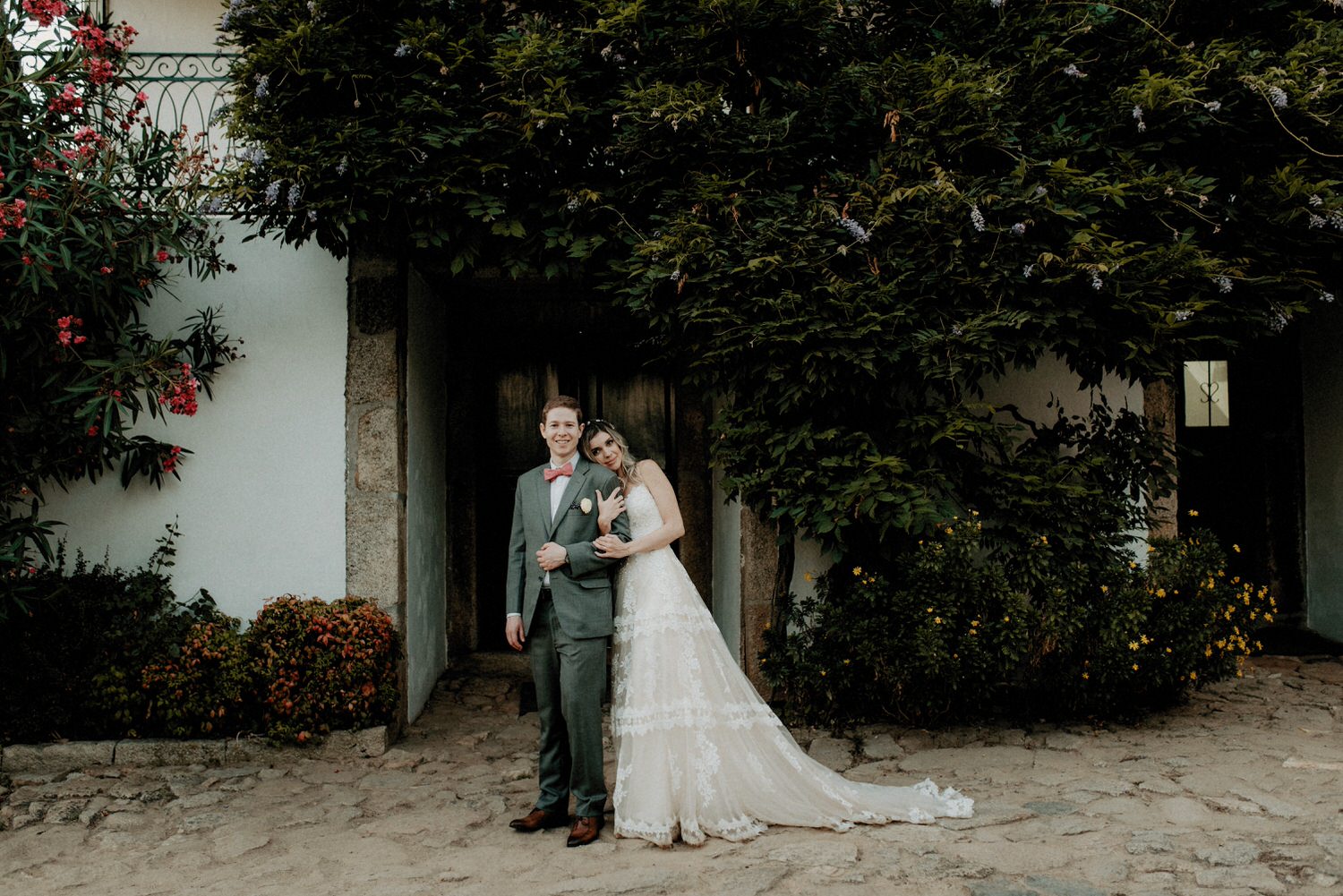 wedding photographer small intimate wedding in Portugal