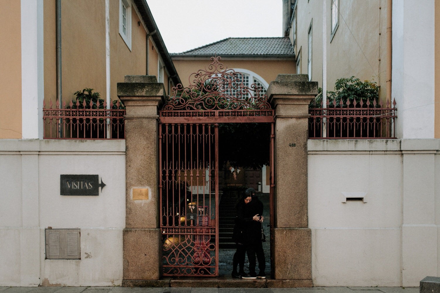 engagement session in Porto